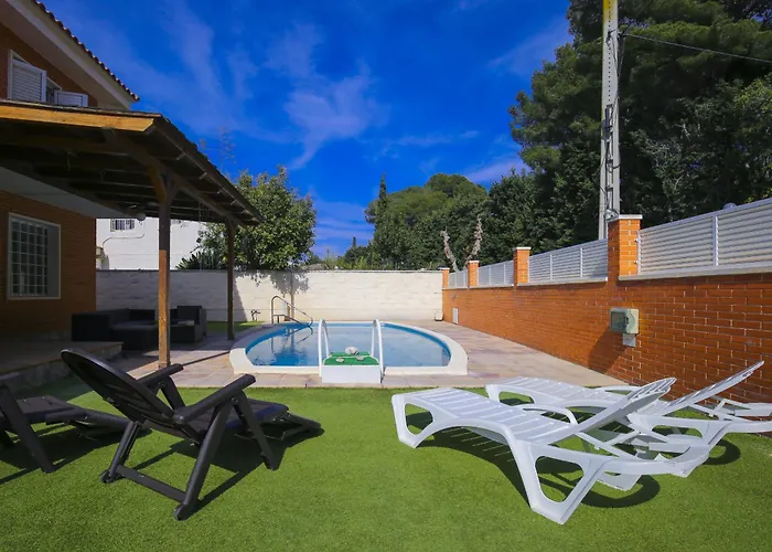 Pluma - Only Families * Salou