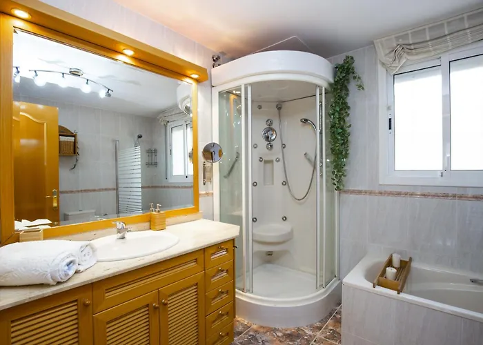 Pluma - Only Families Villa *